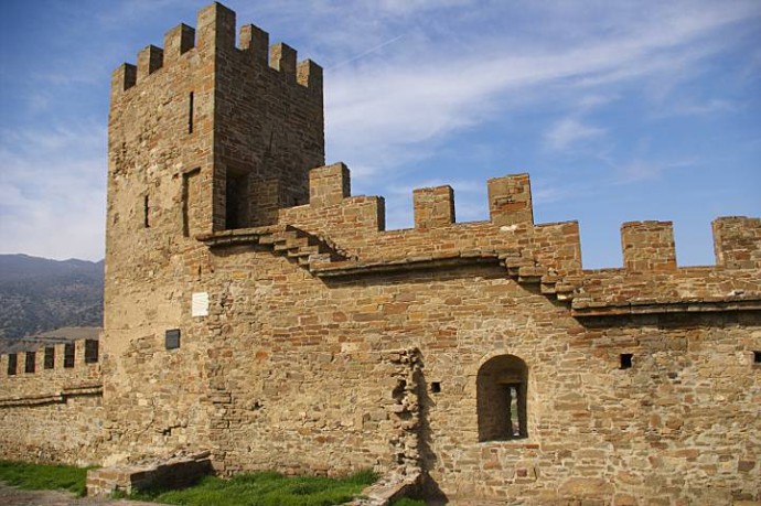 До 6 января крымчане могут посетить Судакскую крепость бесплатно